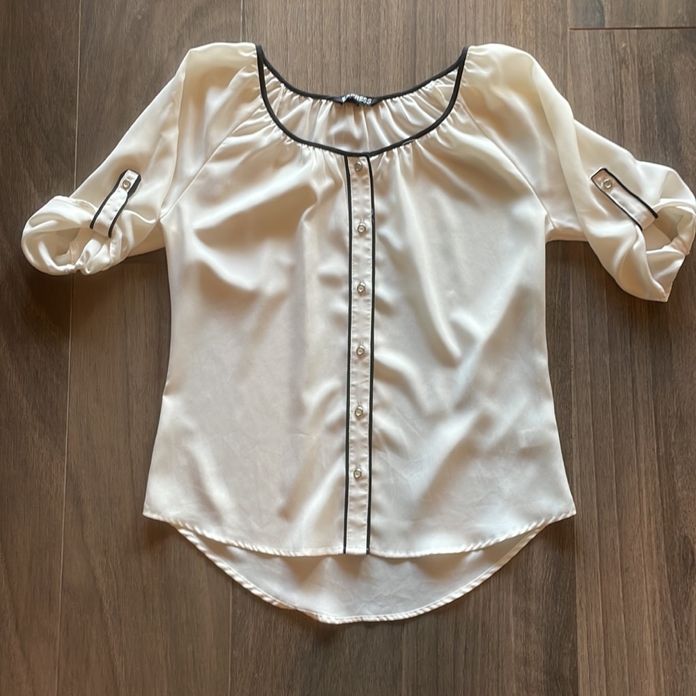 Like new. Women’s Express white and black button up blouse. Size Small